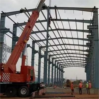 Легкое металлическое здание с высокой сейсмической устойчивостью