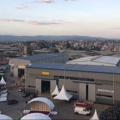 Q355B Преfabricated Steel Construction Prefab Steel Warehouse Buildings ODM (Преfabрикованные стальные строительные конструкции)